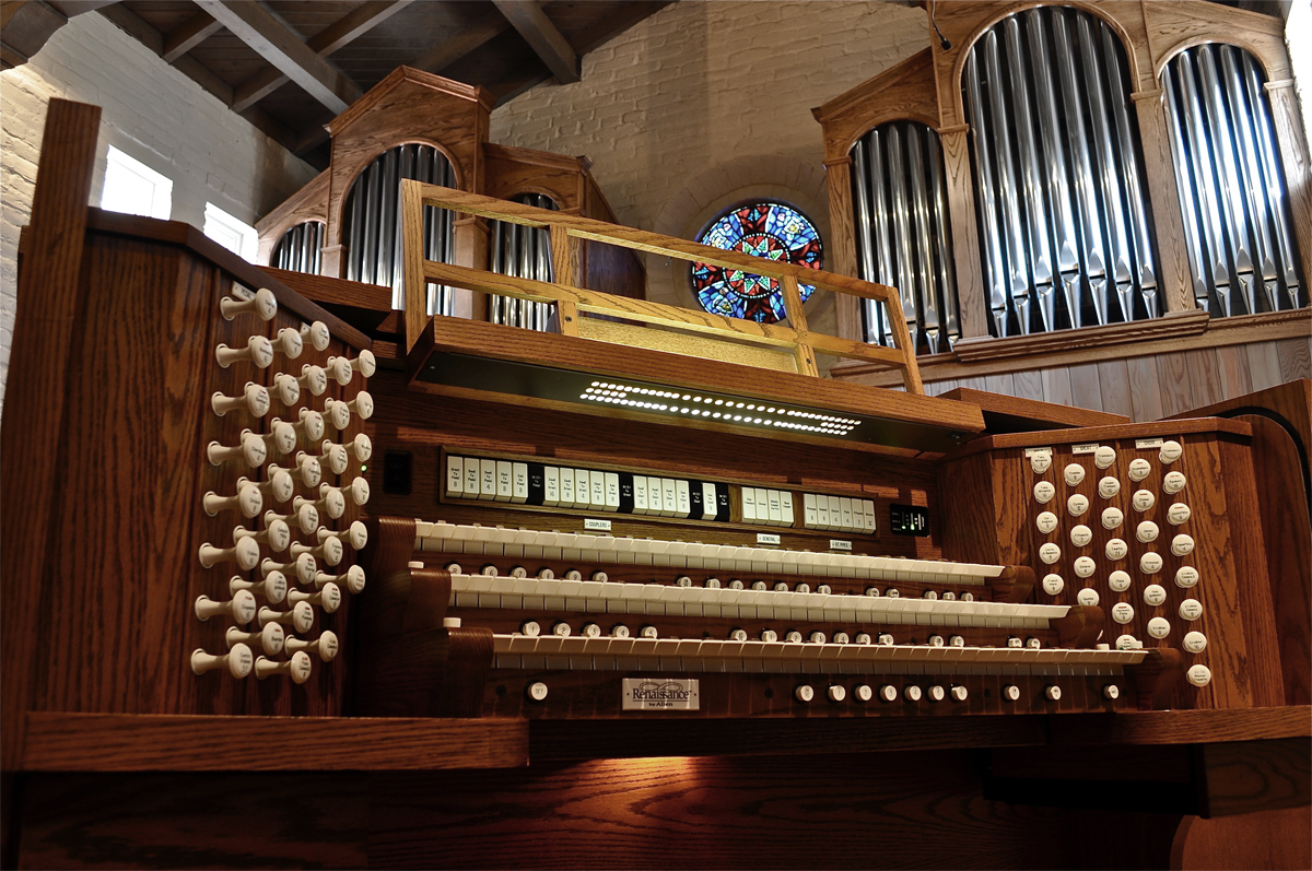 77 Stop Allen Pipe and Digital organ - Carmichael Presbyterian Church, Carmichael, California